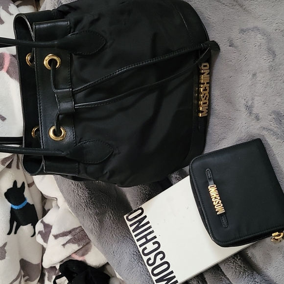 Moschino Redwall vintage black drawstring purse and matching wallet - Picture 2 of 16